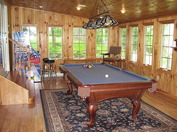 Sun Room / Game Room
