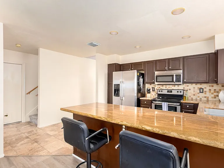 10472 N Fair Mountain Dr — Photo 11