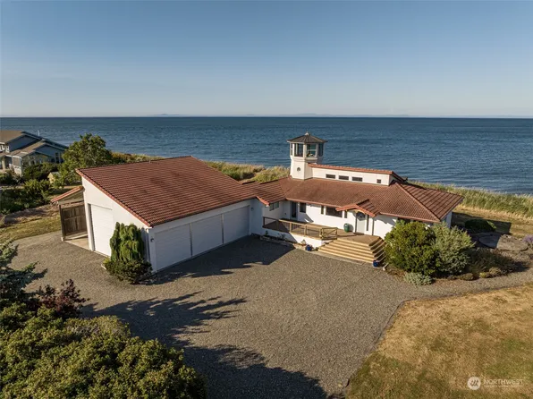 100 Jamestown Beach Lane, Sequim, WA 98382