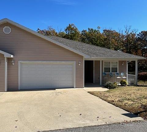 2nd image of 102 Trevino Rd #B