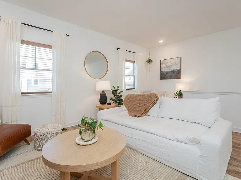 1360 Palomino Trl — Photo 8