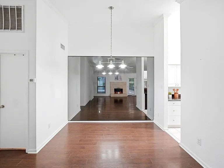 2425 Augusta Dr #22 — Photo 13