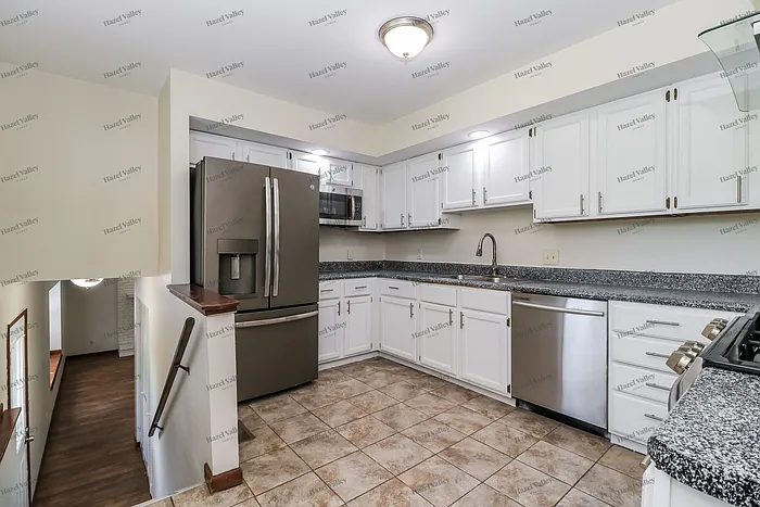 12240 Kimbrough Dr — Photo 10