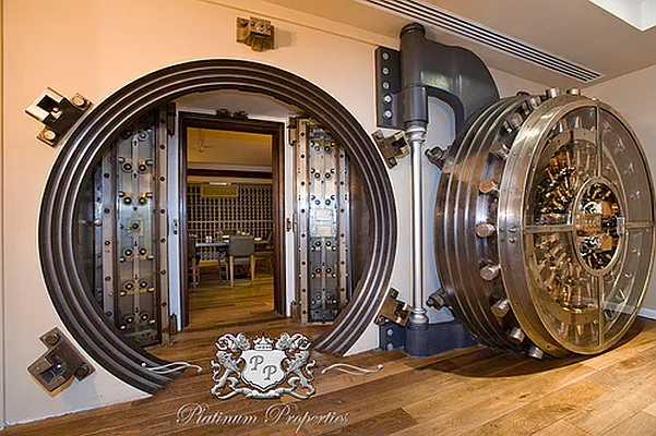 Rented by Platinum Properties | media 81