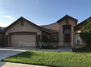 6331 W Portals Ave, Fresno, CA