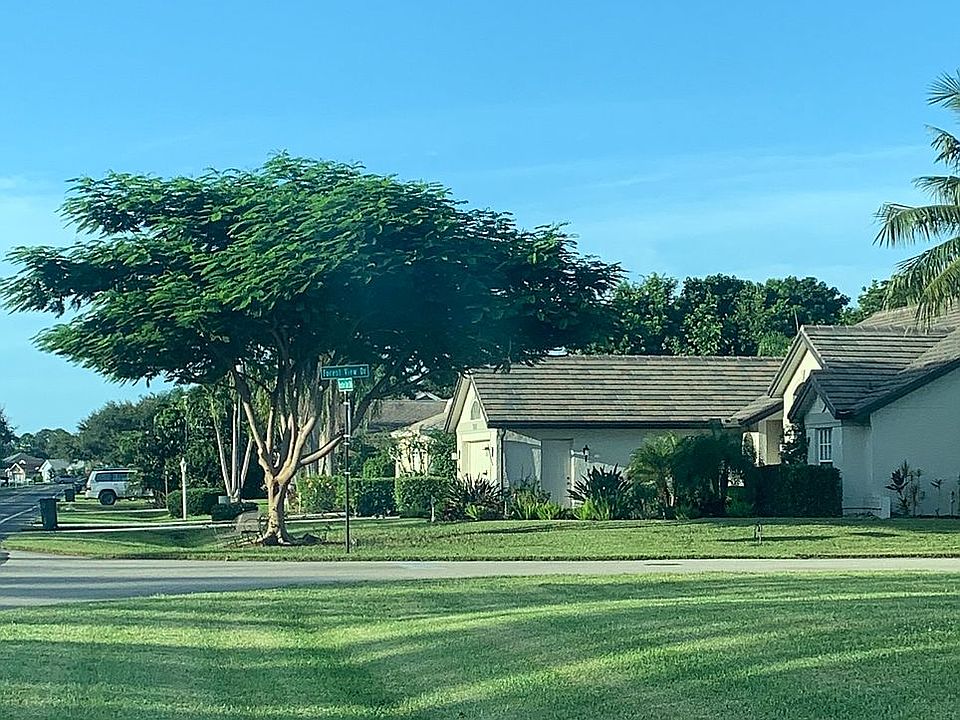 2nd image of 22685 Fountain Lakes Blvd