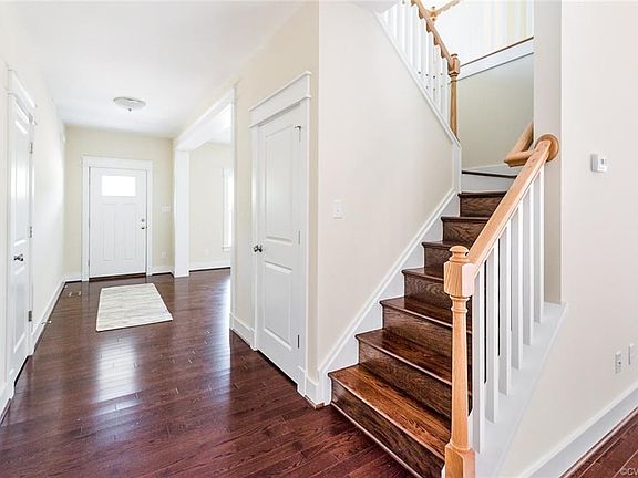 5th image of 2952 Pineview Dr