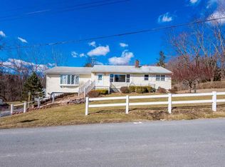 27 Sharon Ln, East Schodack, NY 12063