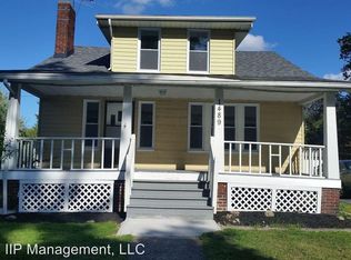 1489 Parkhill Rd, Cleveland Heights, OH 44121