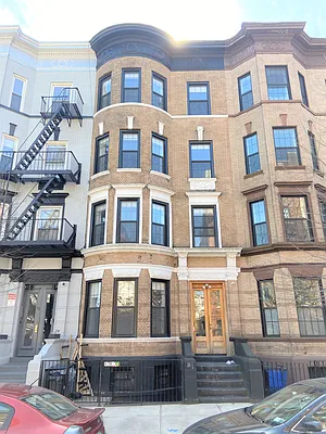 Rented by Gavco Realty Group Inc | media 28