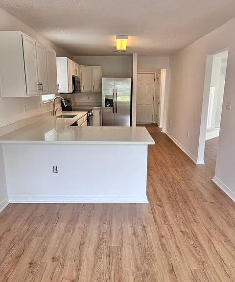 271 Twin Lakes Ln — Photo 5