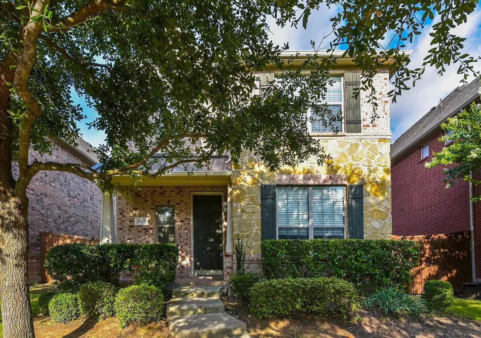 Available Now! Nice 3 Bedroom Patio Home Located In Cottonwood Creek! — Photo 1