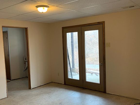 4th image of 43155 Maple Creek Pl