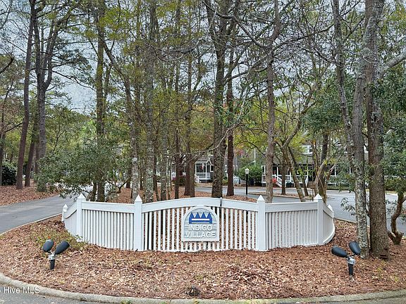2nd image of 816 Indigo Village Court