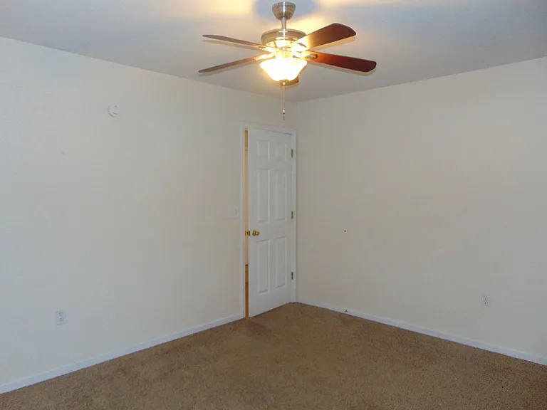 1709 N Lakewood Dr — Photo 18