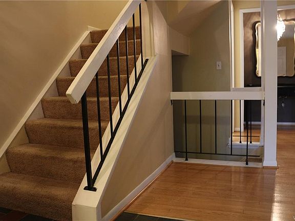 4th image of 1451 Charlesgate Cir