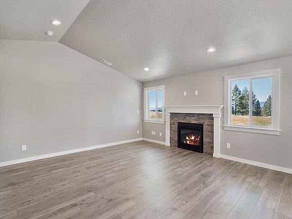 4th image of 18339 E 17th Ave #1/4
