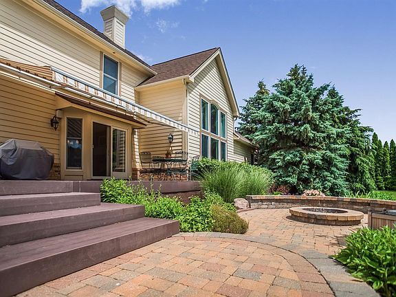 3rd image of 4957 Gullane Dr