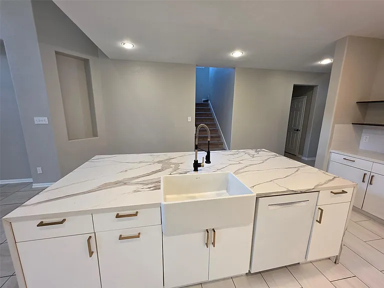 4427 Garden Ridge Ct — Photo 11