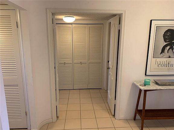 3rd image of 1905 N Ocean Blvd APT 2A