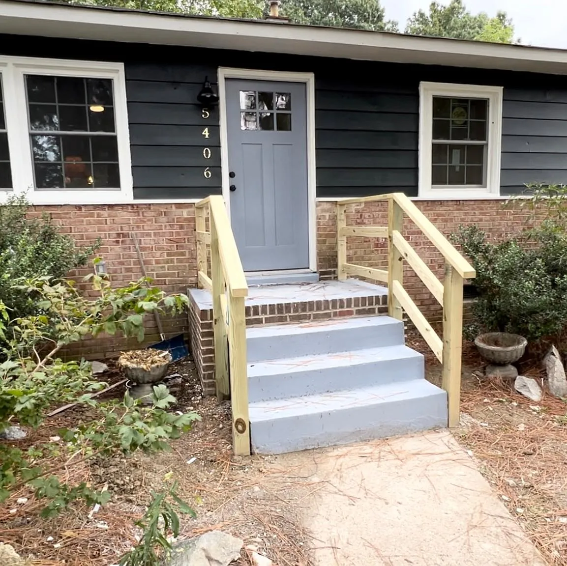 3 bed, 1100 sqft, $2,200 — Photo 4