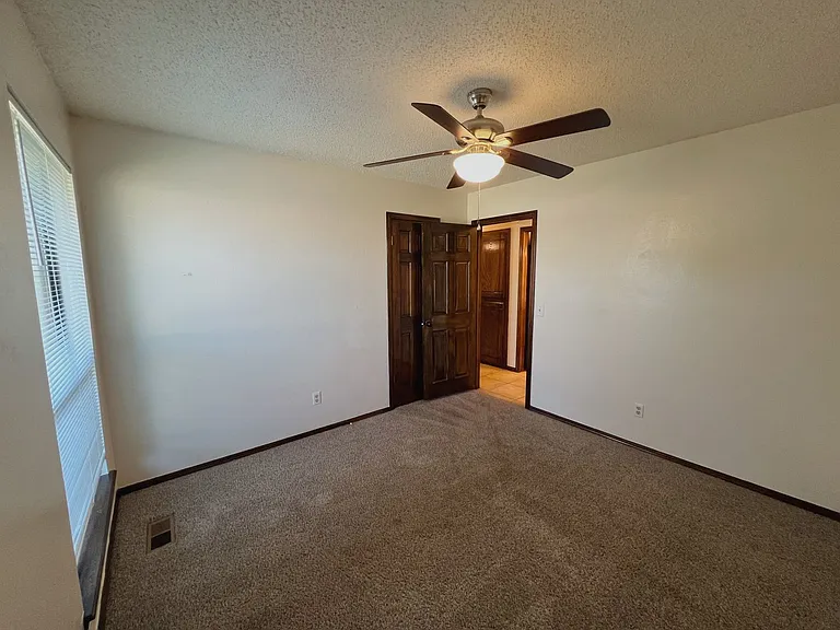 112 N Grand Fork Dr — Photo 18