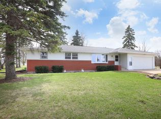 3382 Kewaunee Rd, Green Bay, WI 54311