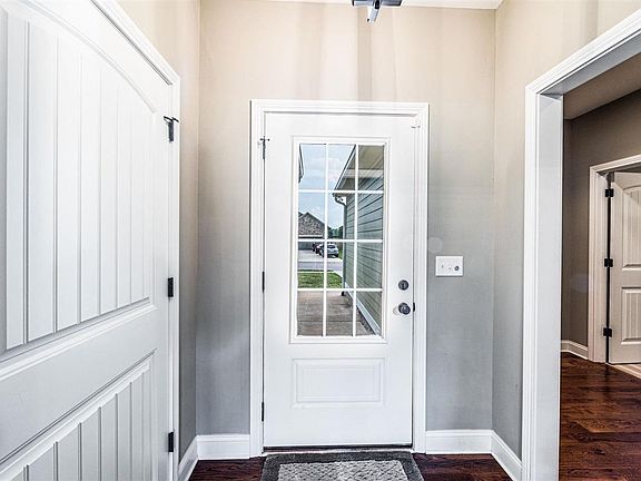 5th image of 2656 Royal Ct
