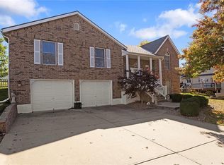 2909 S Vista Ct, Independence, MO 64057