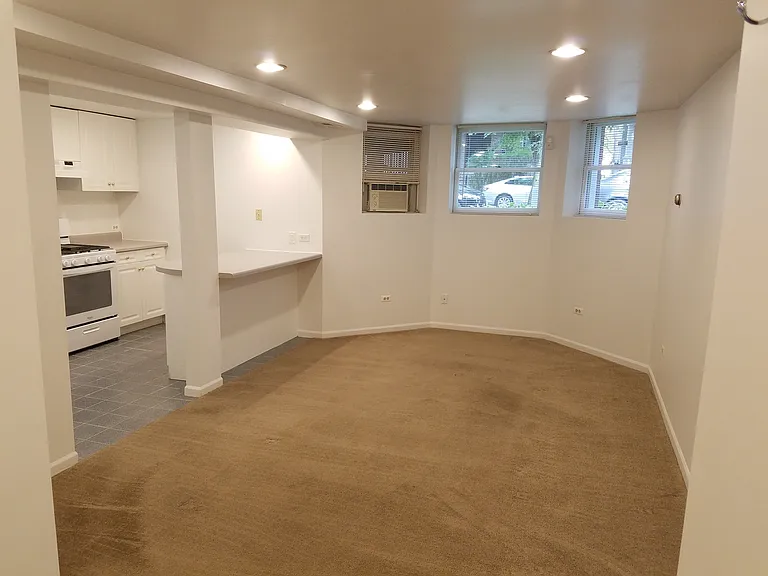 3642 N Janssen Ave #1 — Photo 12