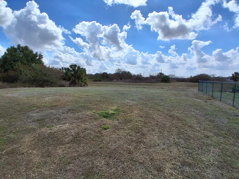 7061 Tide Cir — Photo 14