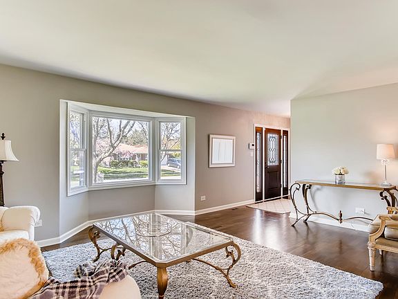 5th image of 1807 Essex Pl