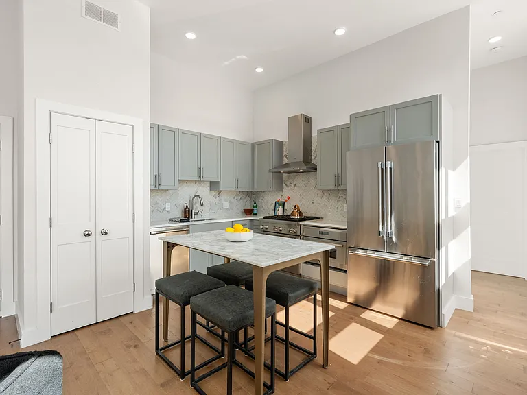 50 Hichborn St #101A — Photo 7