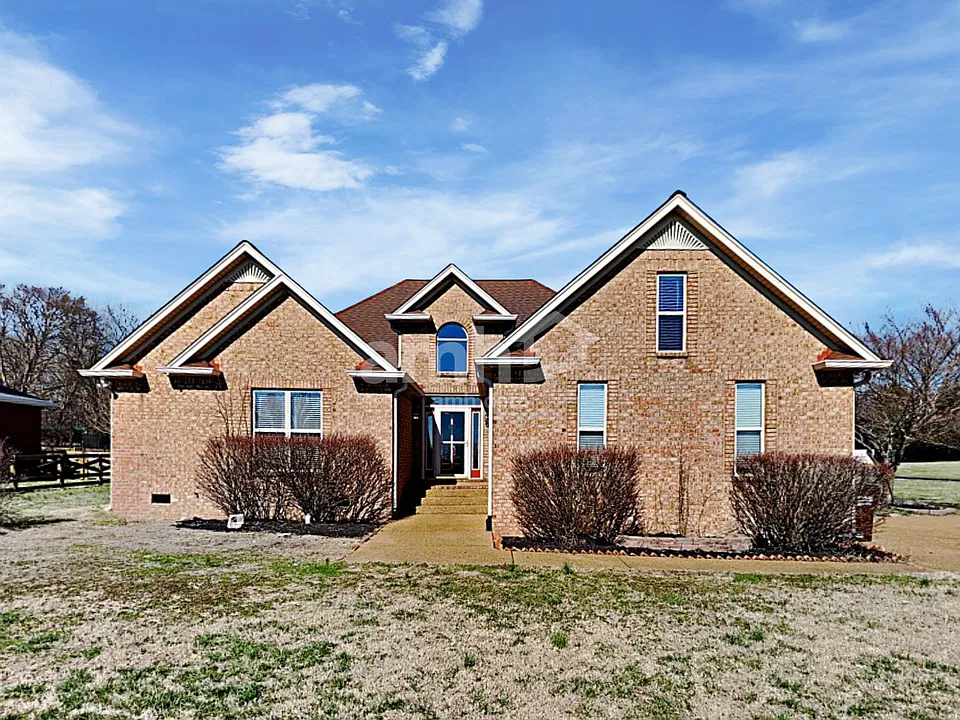 305 Karlee Dr