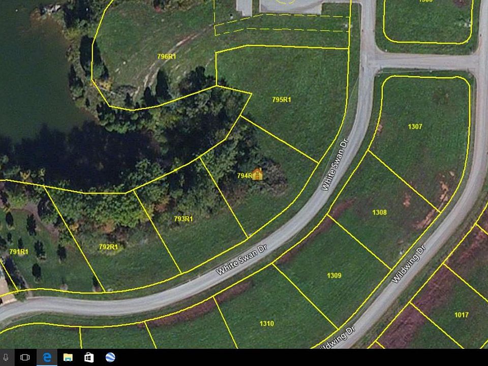 1st image of 221 White Swan Dr