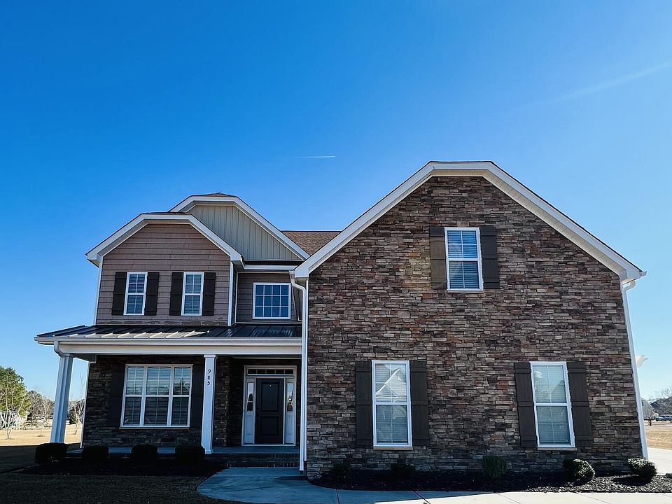 1st image of 985 Derbyshire Ln