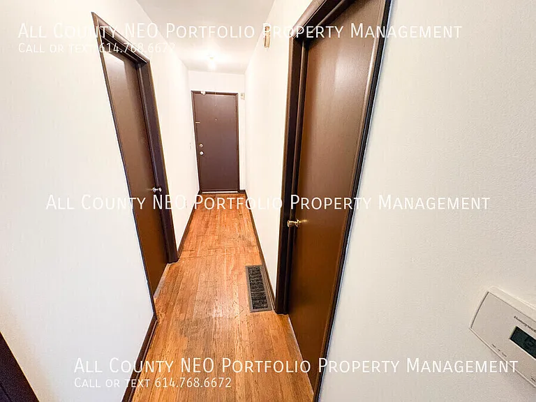 400 S Highland Ave — Photo 16