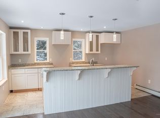 319 Meadowbrook Rd, Phippsburg, ME 04562