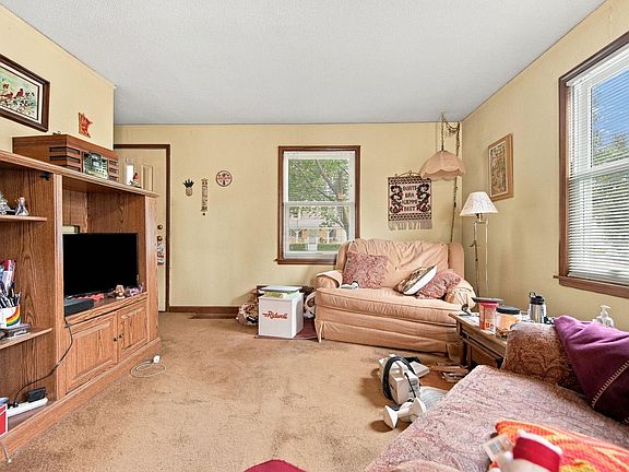 5th image of 5024 N 6th St