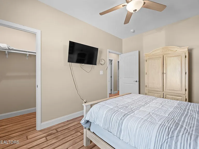 135 Lake Overlook Dr — Photo 9