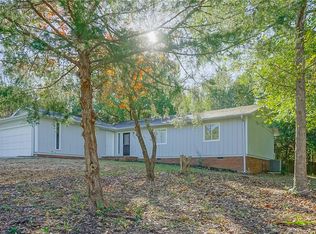 1512 Cherokee Dr, Seneca, SC 29672