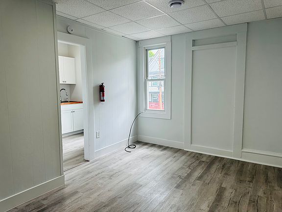 3rd image of 86 Garden St #3