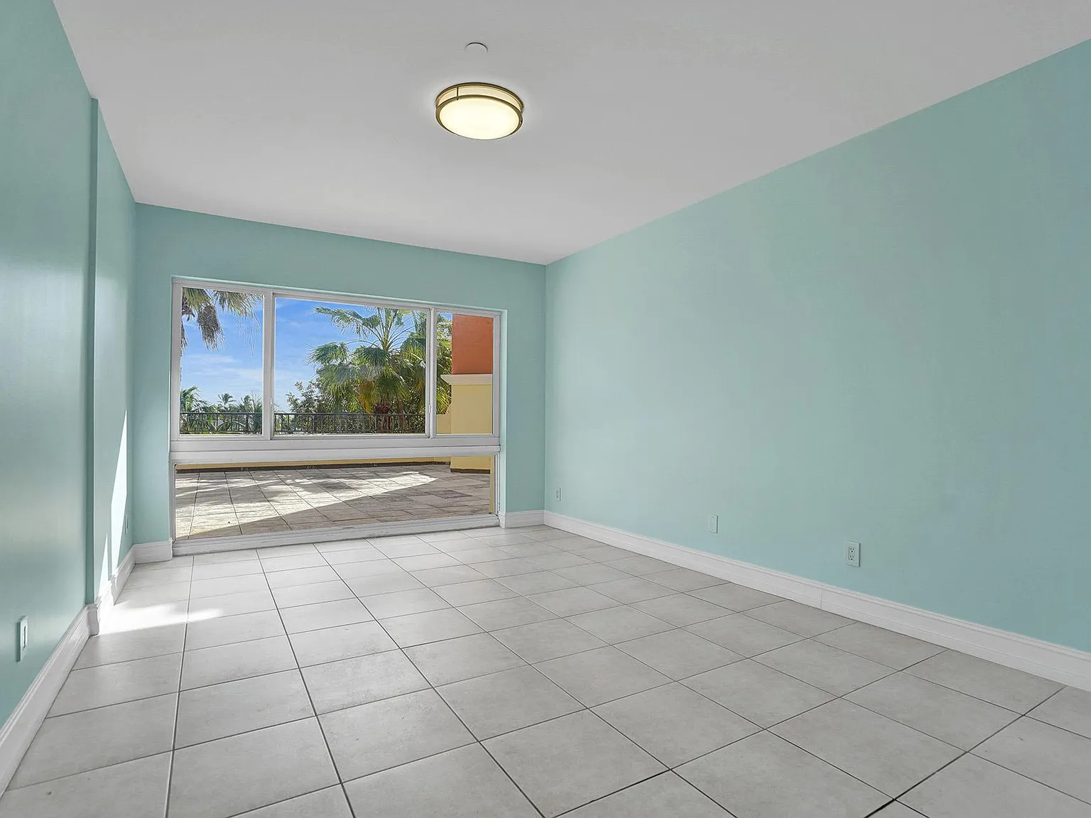 1 bed, 1.5 bath, 846 sqft, $2,250 — Photo 2