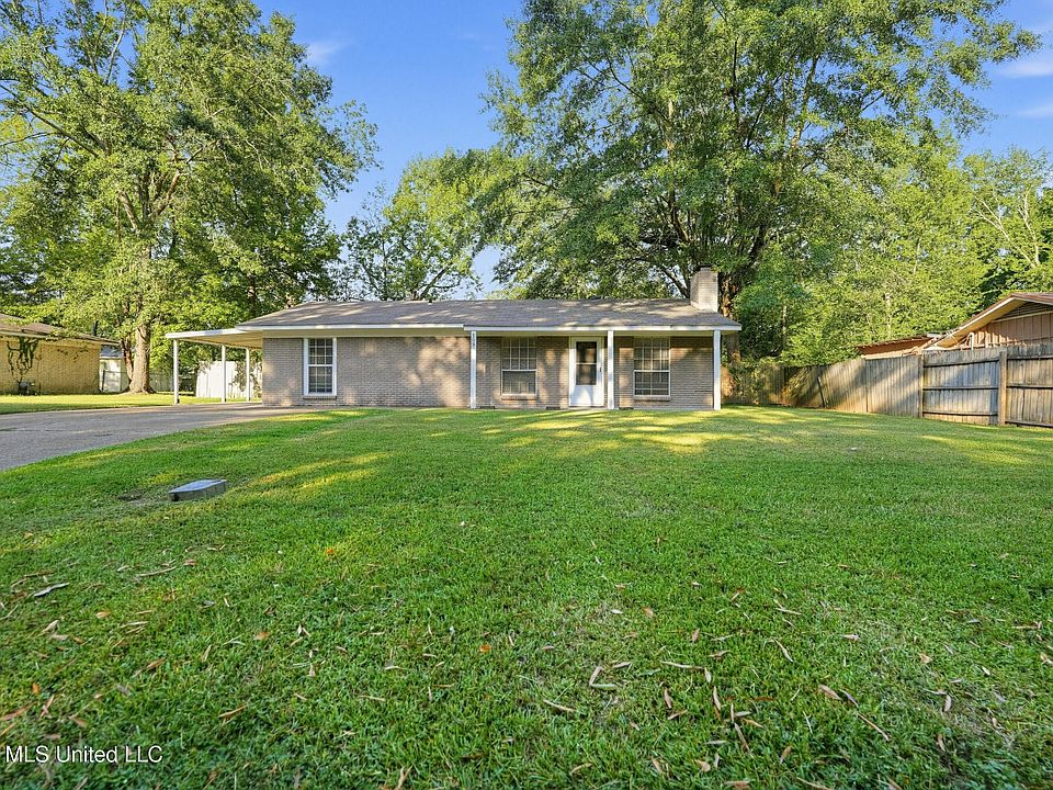 1st image of 109 Skylane Dr