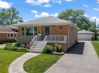 240 N Hamlin Ave, Park Ridge, IL 60068