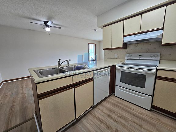 3rd image of 1030 Ohio St #14