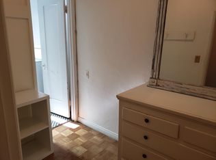 126 N Almont Dr #3, Beverly Hills, CA 90211
