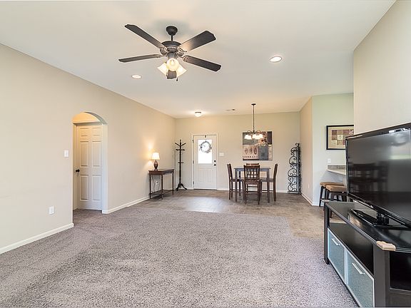 4th image of 14501 Kelsey Dr