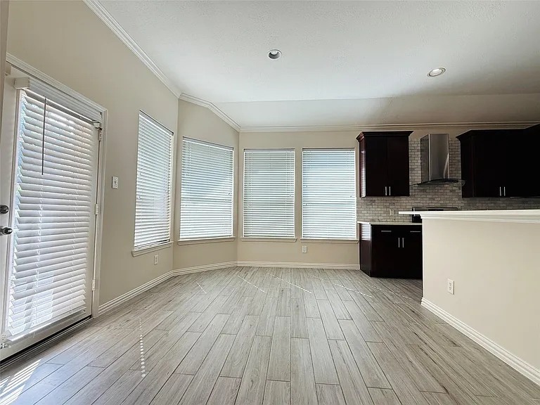 5222 Hanneck Valley Ln — Photo 10