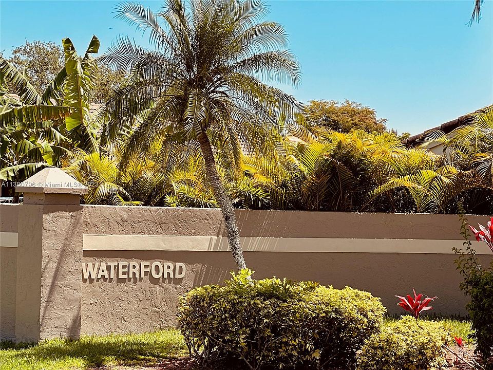 1st image of 5801 W Waterford Dr